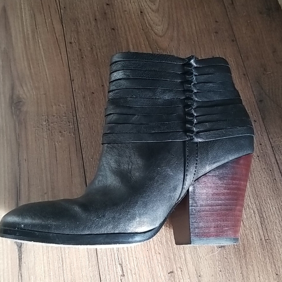 Rocker boots - Picture 7 of 7